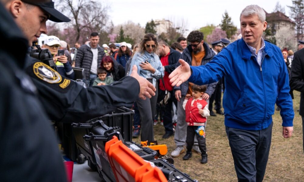 Sindicat: Predoiu dă afară din locuințe familiile polițiștilor decedați