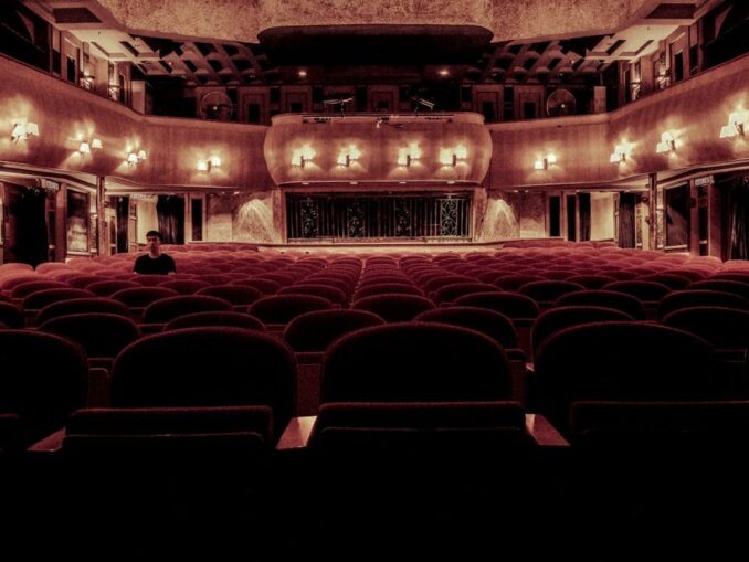 Cortina se ridică în 2026. Ce aduc teatrele naționale în ianuarie