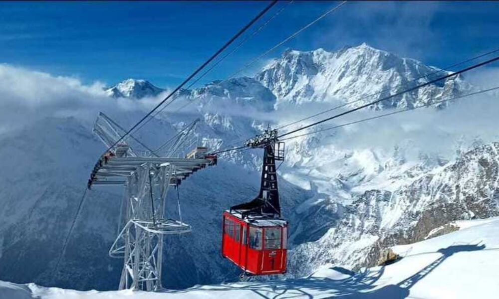 Accident la o telecabină în Italia. Doi răniți și zeci de persoane blocate