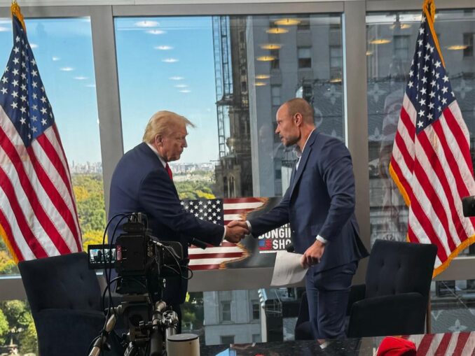 Trump spune că un oficial lasă FBI-ul pentru podcast