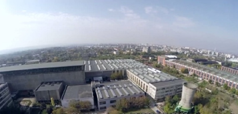 Platformă-emblemă a regimului Ceaușescu, la vânzare