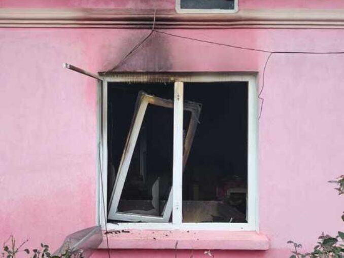 Octogenar mort într-un incendiu