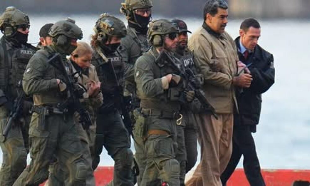 VIDEO Nicolas Maduro, scos din închisoare și dus în instanță. A pledat nevinovat