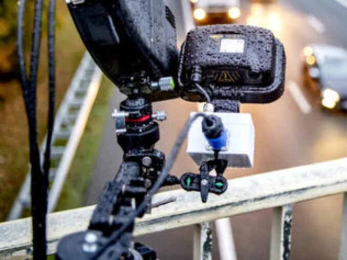 1.000 de amenzi în 4 zile, cu o cameră cu inteligență artificială. Vezi unde e montată