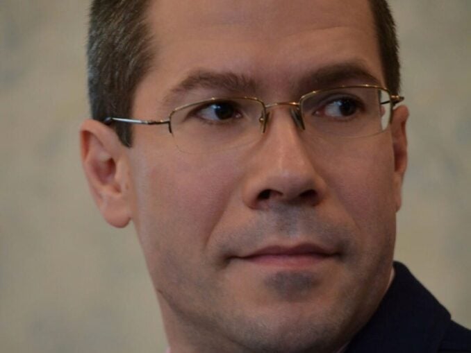 Judecătorul CCR aflat în proces cu avocata AUR: Un demers juridic care duce la șubrezirea CCR. Are sau nu 18 ani de vechime – INTERVIU