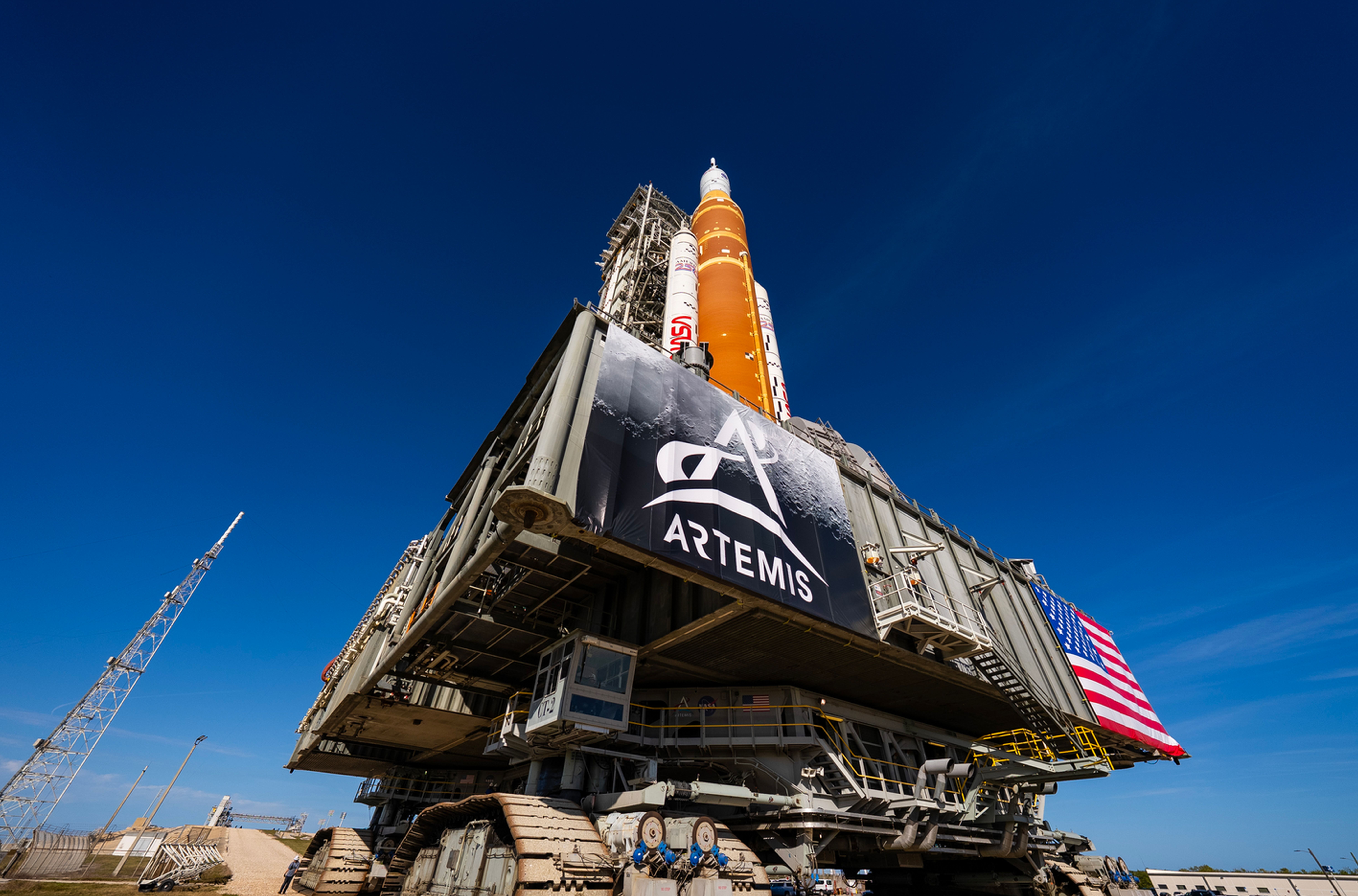 Omul, în zbor spre Lună după 50 de ani. NASA pregătește misiunea Artemis II