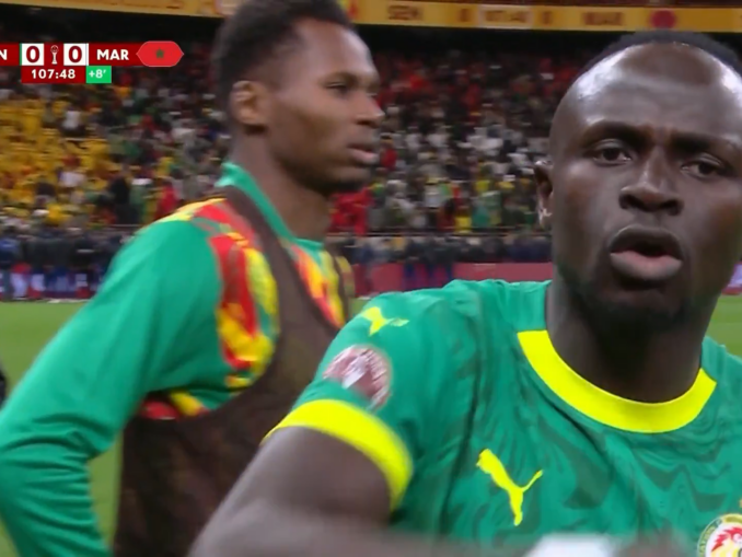 VIDEO Scandal în finala Cupei Africii. Senegal se impune după un meci cu cântec