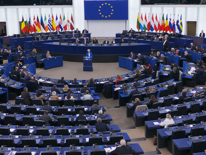 BREAKING Protestele fermierilor au ecou. Acordul Mercosur ajunge în instanță. Vot foarte strâns la Strasbourg