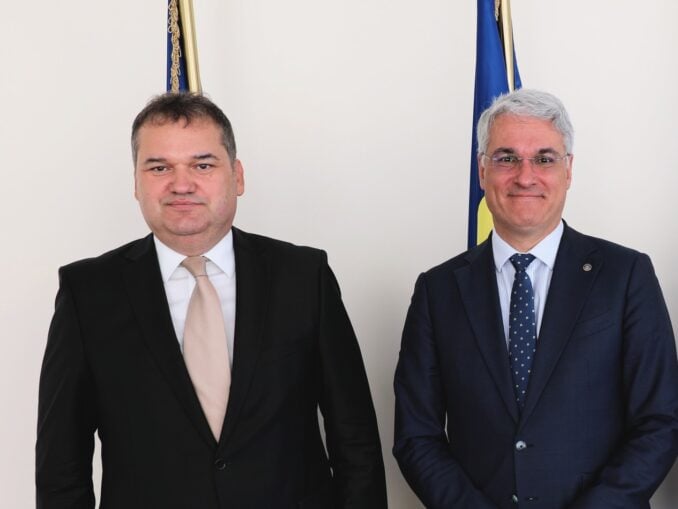 Yo napot kivanok, Cseke! Pîslaru îi dă peste degete ministrului UDMR de la Dezvoltare