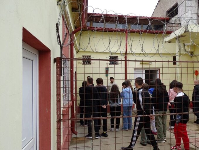 Crimă și (câtă) pedeapsă. „România ar crea infractori de carieră”. E o soluție scăderea vârstei pentru răspunderea penală?