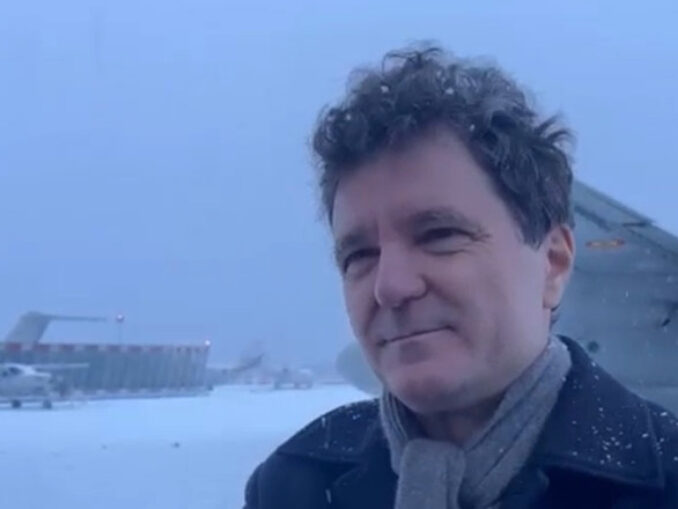 UPDATE Undă verde pentru Nicușor Dan. Spartanul președintelui a decolat din Paris după o zi de blocaj