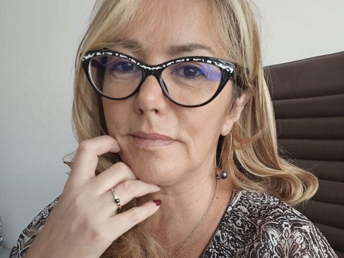 Derapaj fără precedent. O judecătoare de la Tribunalul București îl numește pe premierul Bolojan „Goebbels de România”