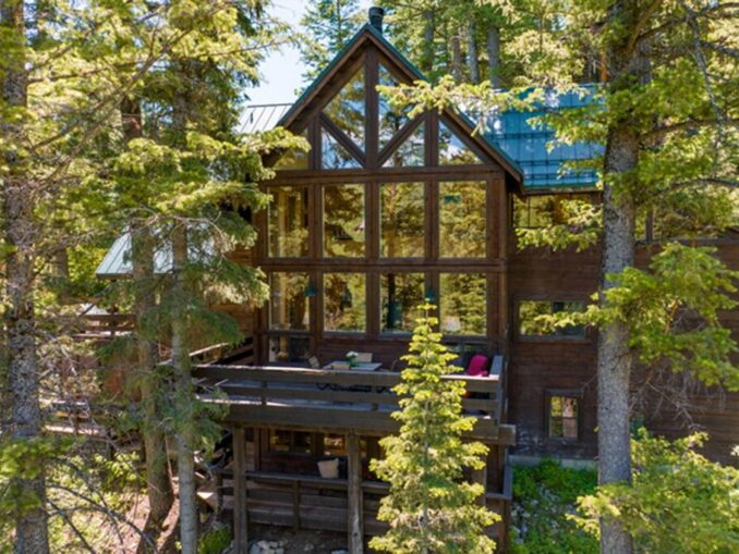 Cum arată cabana unde a trăit zeci de ani Robert Redford