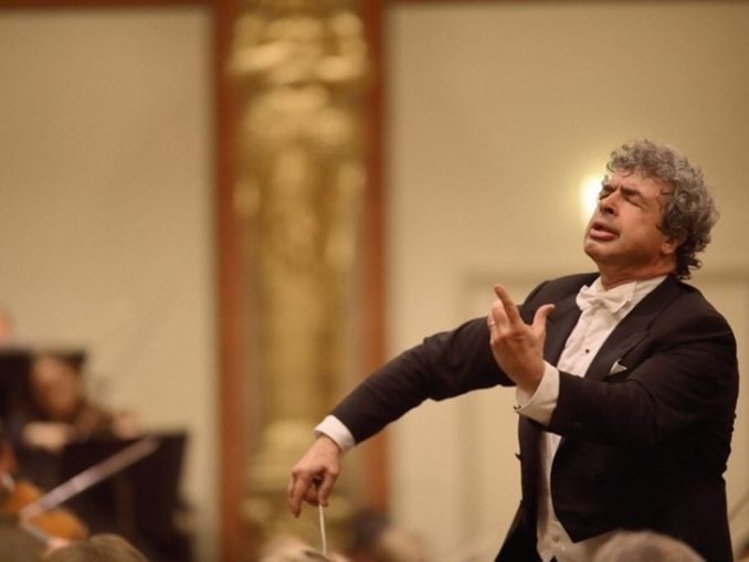 Un dirijor de origine rusă, noul director al Operei din Paris