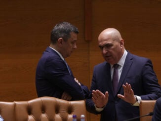 Lovituri sub centură. Cum s-a purtat „războiul” politic pentru noul guvern, după debarcarea lui Bolojan