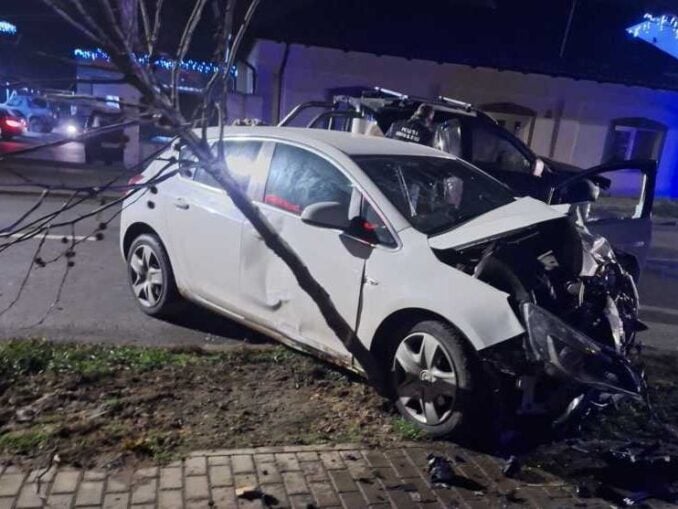 Grav accident în județul Neamț. Șase persoane, între care și doi copii, la spital