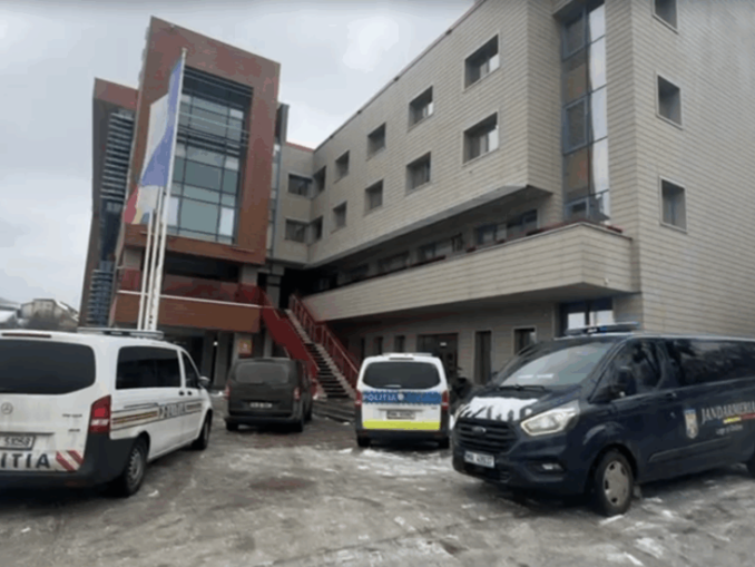 Alertă cu bombă la un hotel de cinci stele din Iaşi. Imobilul a fost evacuat