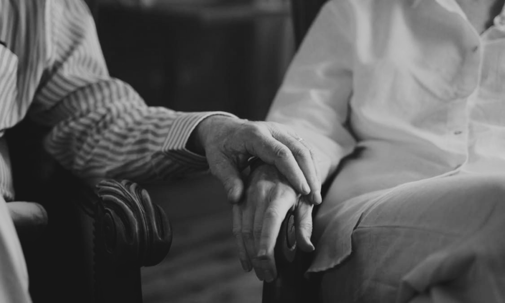 Doi pensionari din Țările de Jos trăiesc fără grija banilor: Secretul lor, un cont separat pentru cheltuieli