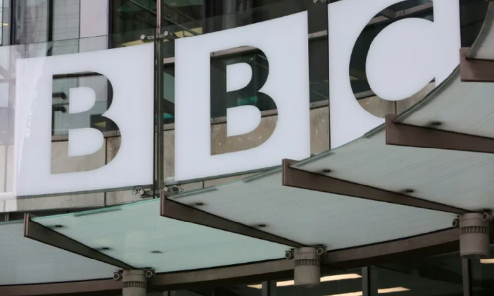 Femeile în vârstă „dispar” din rolurile de prezentatoare la BBC