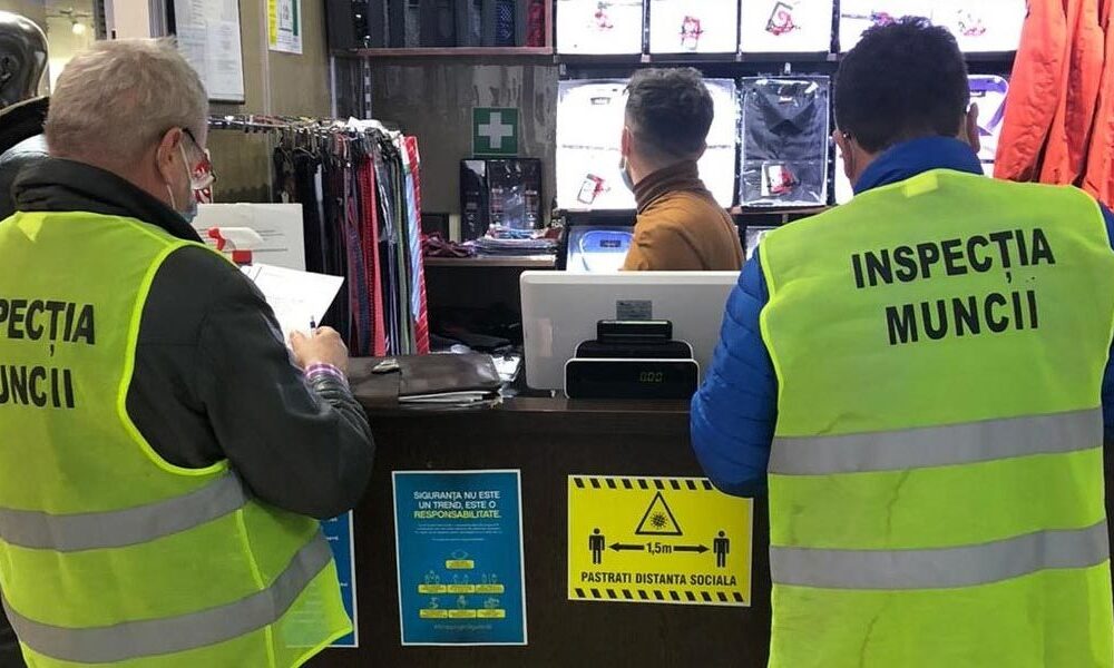 Sute de români prinși că muncesc la negru. Curg amenzile de la Inspecția Muncii