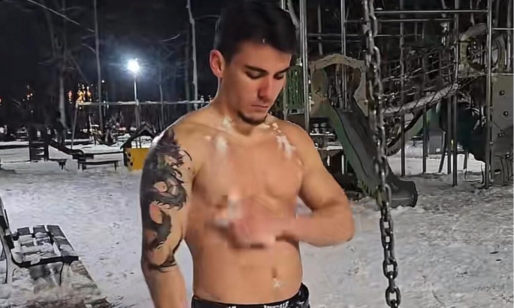 „Antrenament” pentru dușul rece. Un bucureștean s-a filmat făcând „duș” la -10 grade VIDEO