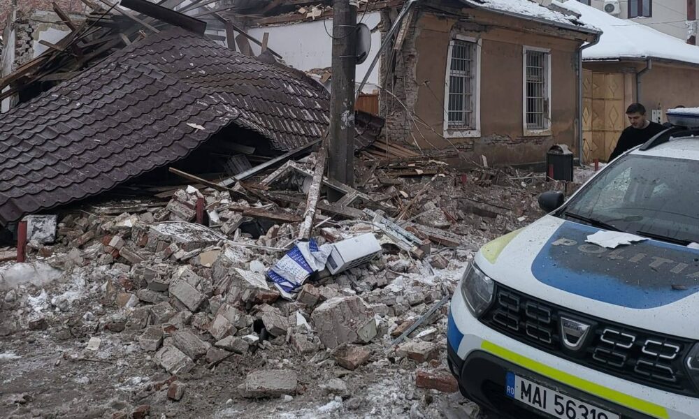 VIDEO Explozie în curtea Poliției. Angajați MAI răniți