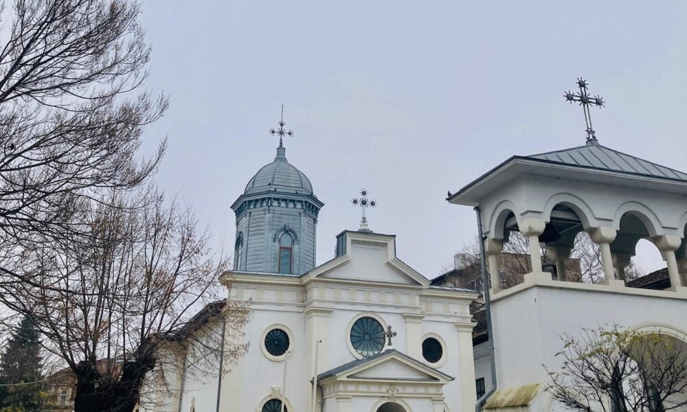 Sfântul Vasile din culoarea galbenă…
