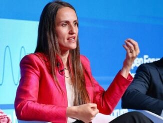 Țoiu: România e invitată la discuțiile despre umbrela nucleară propusă de Macron