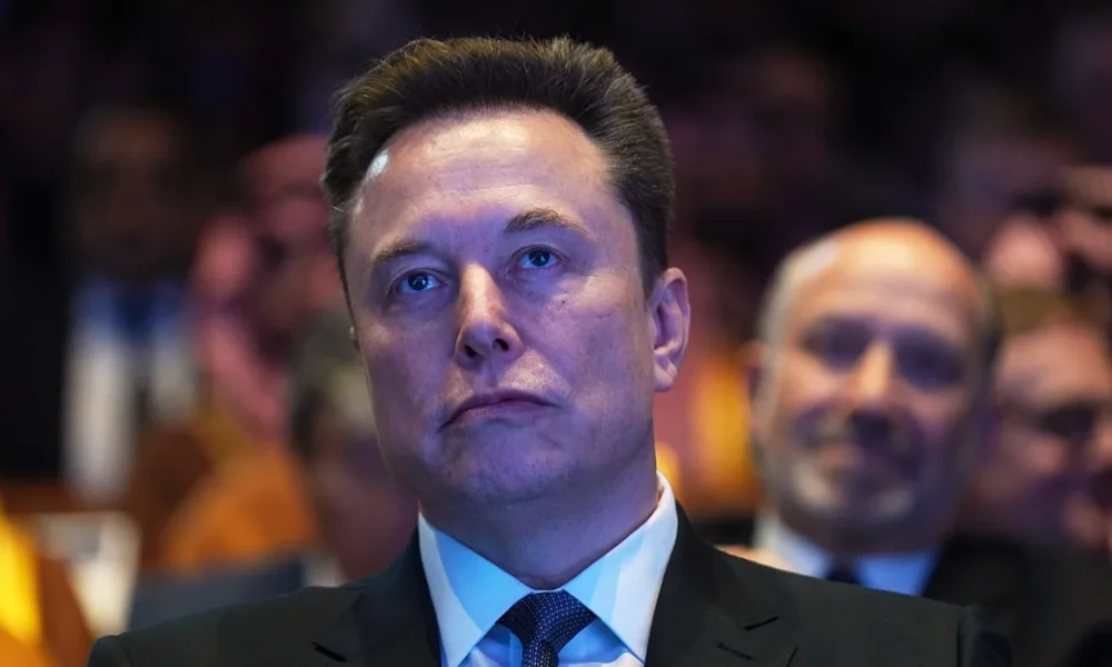 Magnatul Elon Musk, anchetat de Comisia Europeană. Grok îi face probleme
