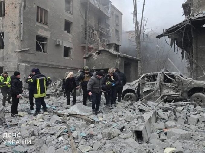 Rusia a atacat oraşul Harkov cu rachete balistice. Cel puţin 25 de persoane au fost rănite