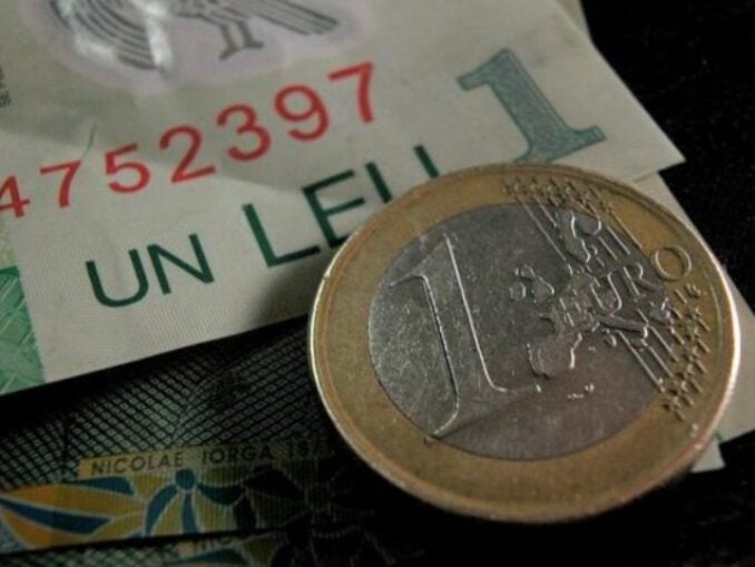Prognoză: 1 euro ar putea costa 5,25 lei la finalul anului. Cât de supraevaluat este leul?