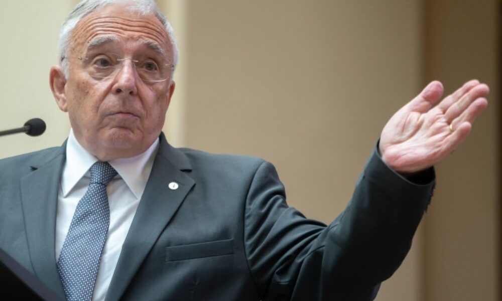 Mâna dreaptă a lui Isărescu anunță mari scăderi de prețuri în România