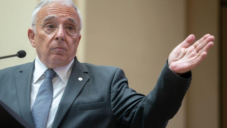 Mâna dreaptă a lui Isărescu anunță mari scăderi de prețuri în România