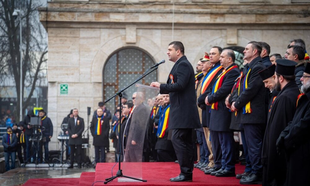 Ministrul Apărării acuză Spitalul Militar că a cumpărat trei roboți la un preţ cu 59% mai mare