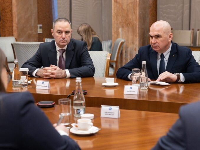 Guvernul caută un rating de țară mai bun. Ce au discutat Bolojan și Nazare cu Fitch
