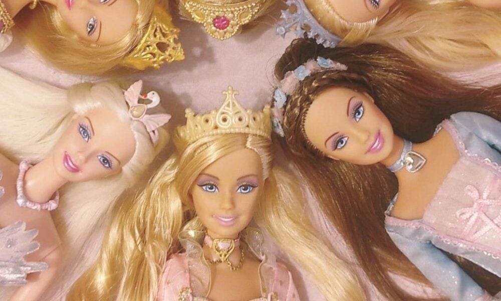 Mattel lansează prima păpușă Barbie cu autism