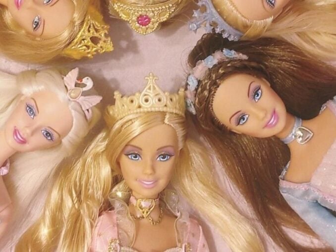 Mattel lansează prima păpușă Barbie cu autism