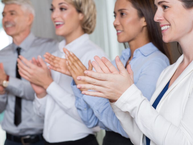 Aplaudacii – N. Grigorie Lăcrița