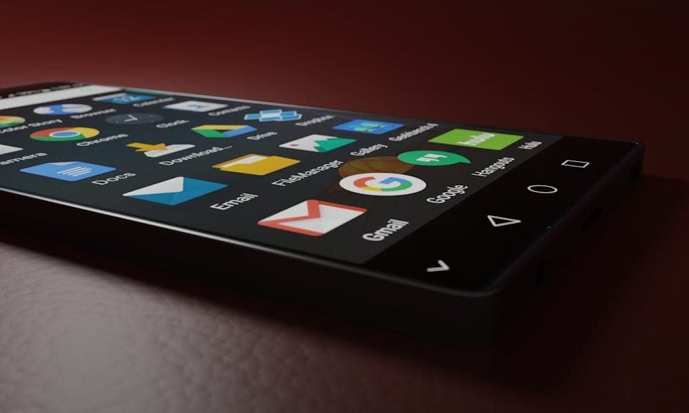 Trei surori adolescente din India s-au sinucis după ce părinții le-au confiscat telefoanele mobile