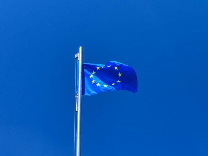 SONDAJ Europeni pe interes. Românii sunt „naționaliști de negociere”