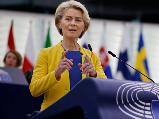 Presa maghiară: Echipa Ursulei von der Leyen „face România măreață”