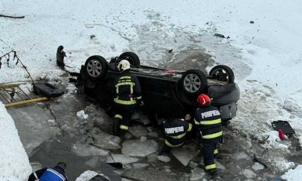 Un adolescent de 14 ani a murit după un accident rutier