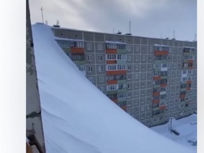 Zăpadă până la etajul 5. Oameni îngropați de vii