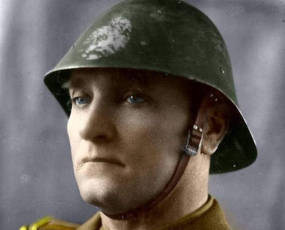 Priviri curioase în dosarele Securităţii