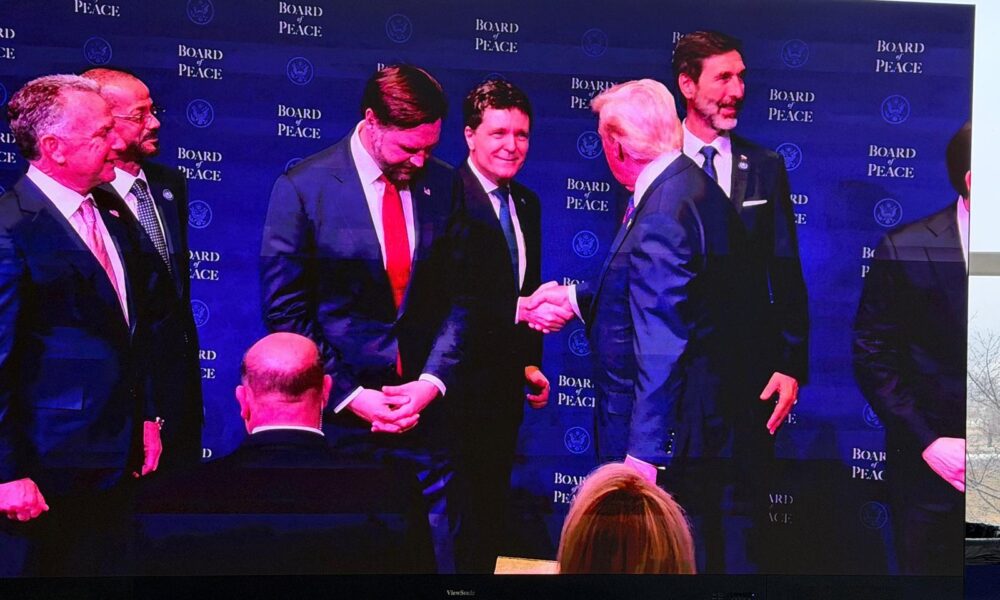 Prim-ministrul Dan din România la Consiliul Păcii. Ce ne vor aduce cele 2 minute și 9 secunde?