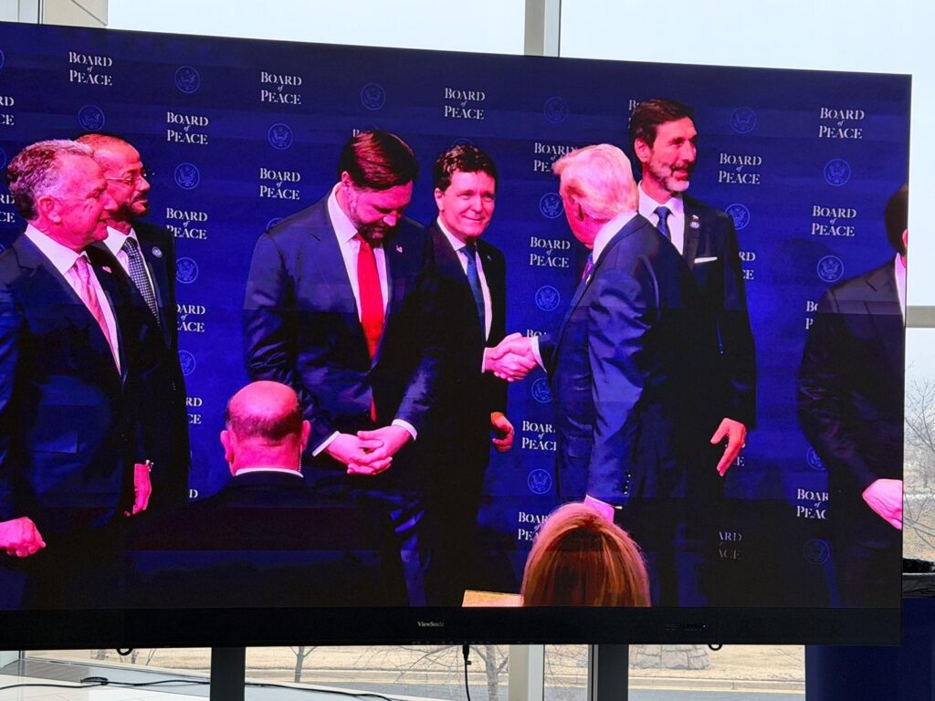 Prim-ministrul Dan din România la Consiliul Păcii. Ce ne vor aduce cele 2 minute și 9 secunde?