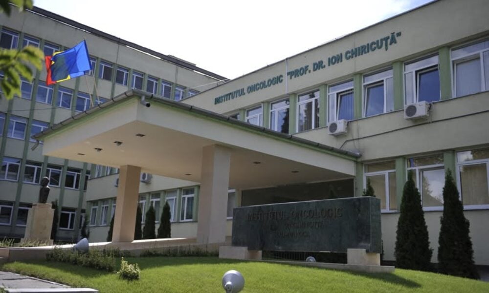 Robot de 56 mil lei la Cluj pentru tratarea pacienților cu cancer