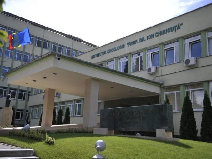 Robot de 56 mil lei la Cluj pentru tratarea pacienților cu cancer
