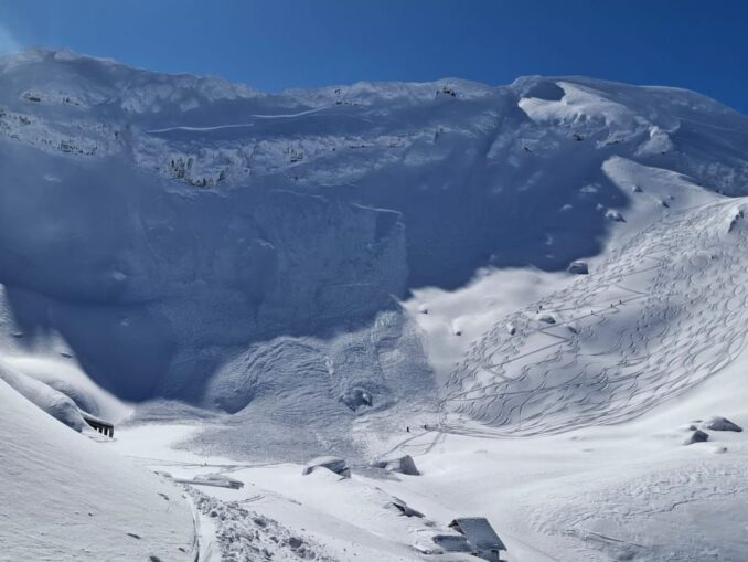 Avalanșă majoră la Bâlea Lac. Grad de risc 4 din 5