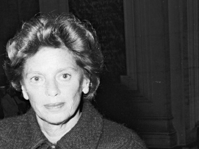 O româncă scrie istorie la Paris – numele ei, gravat pe Turnul Eiffel